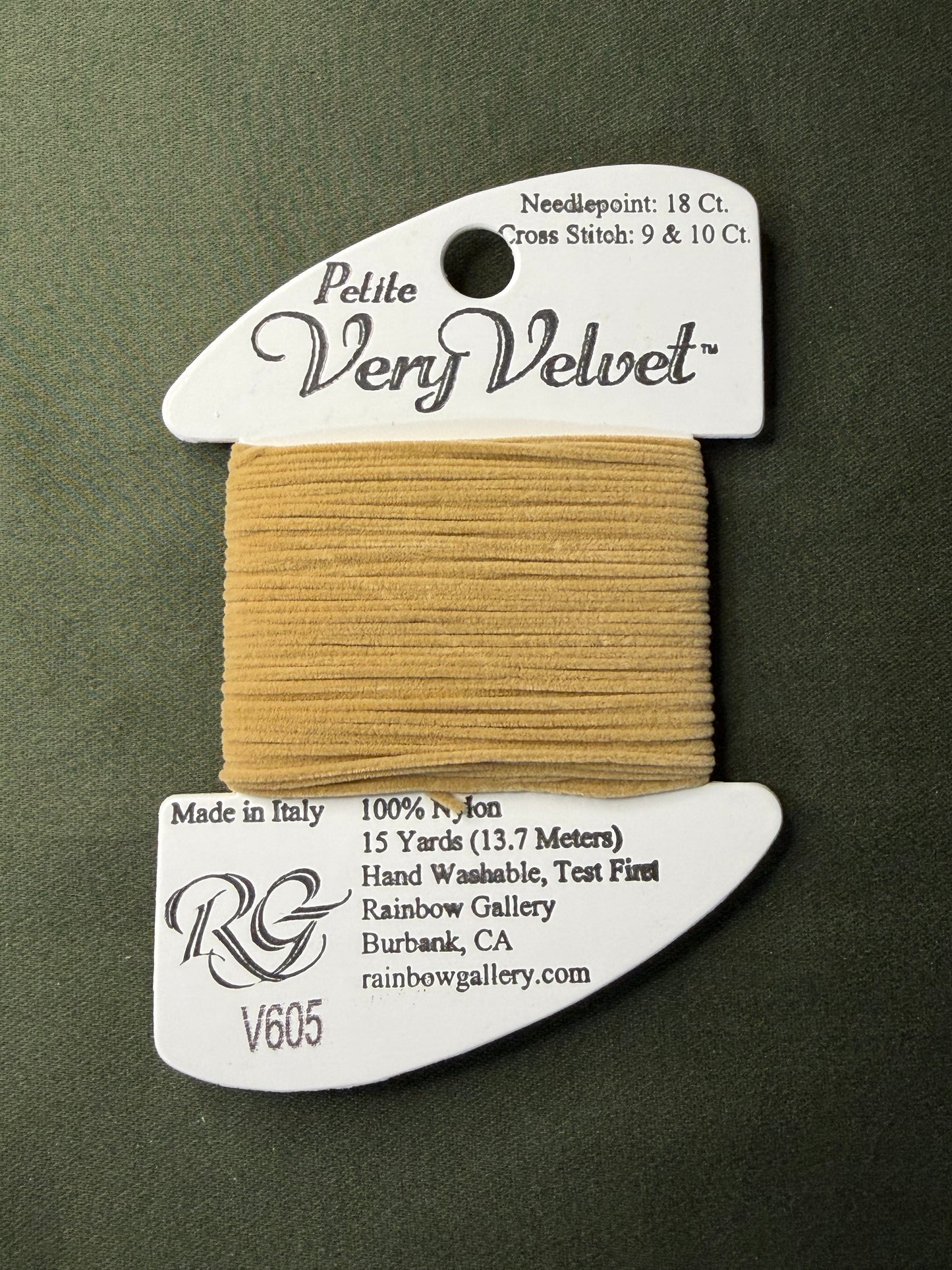 Pet V-Velvet V605-Camel