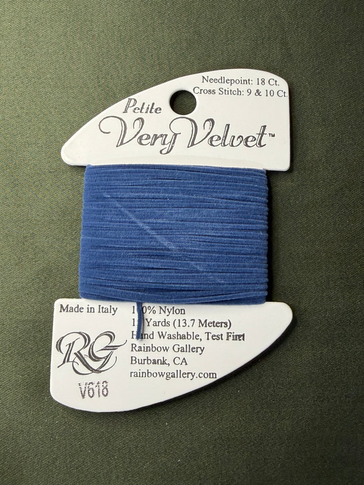 Pet V-Velvet V618-Antique Blue