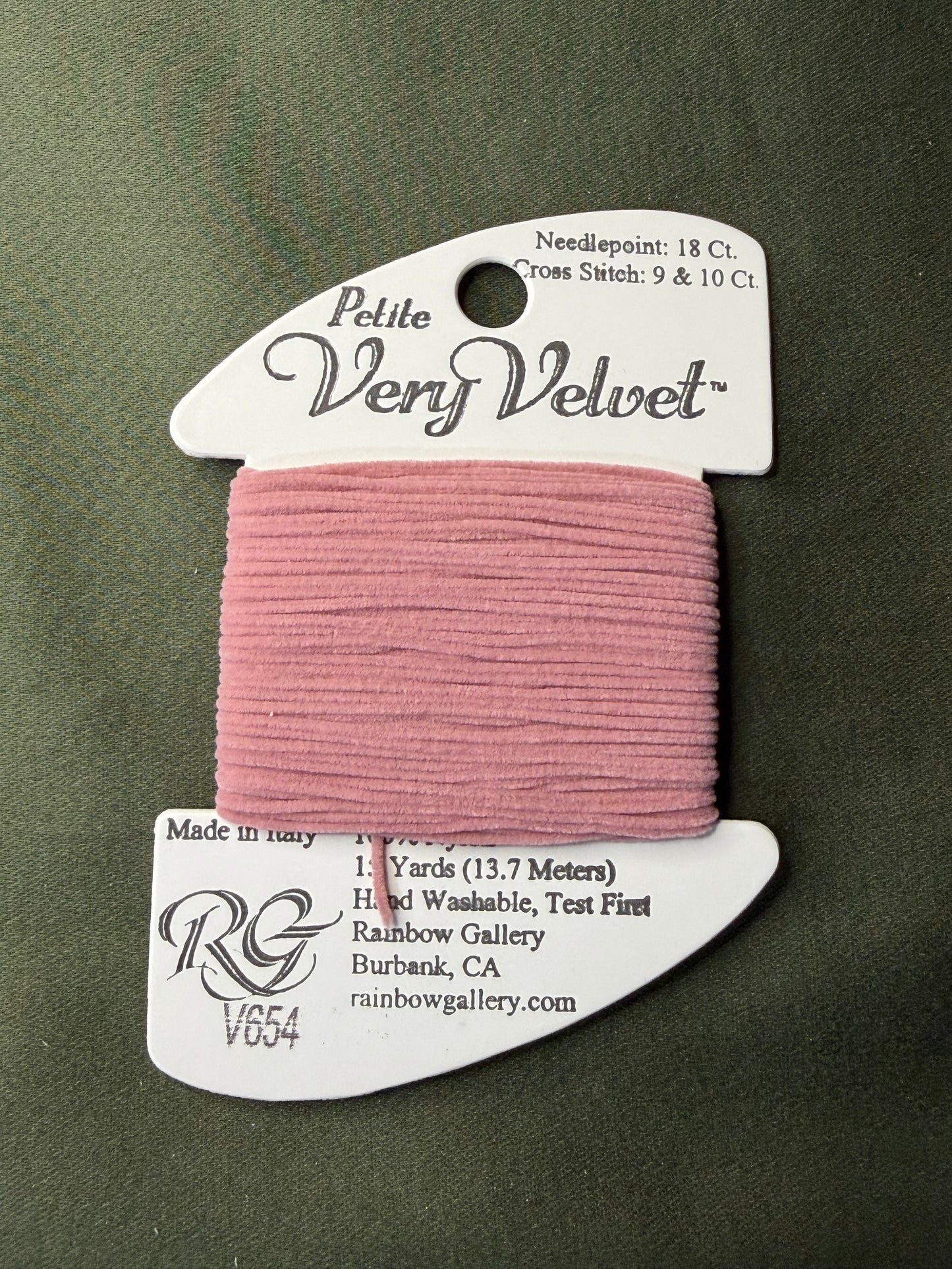 Pet V-Velvet V654-Antiq Mauve