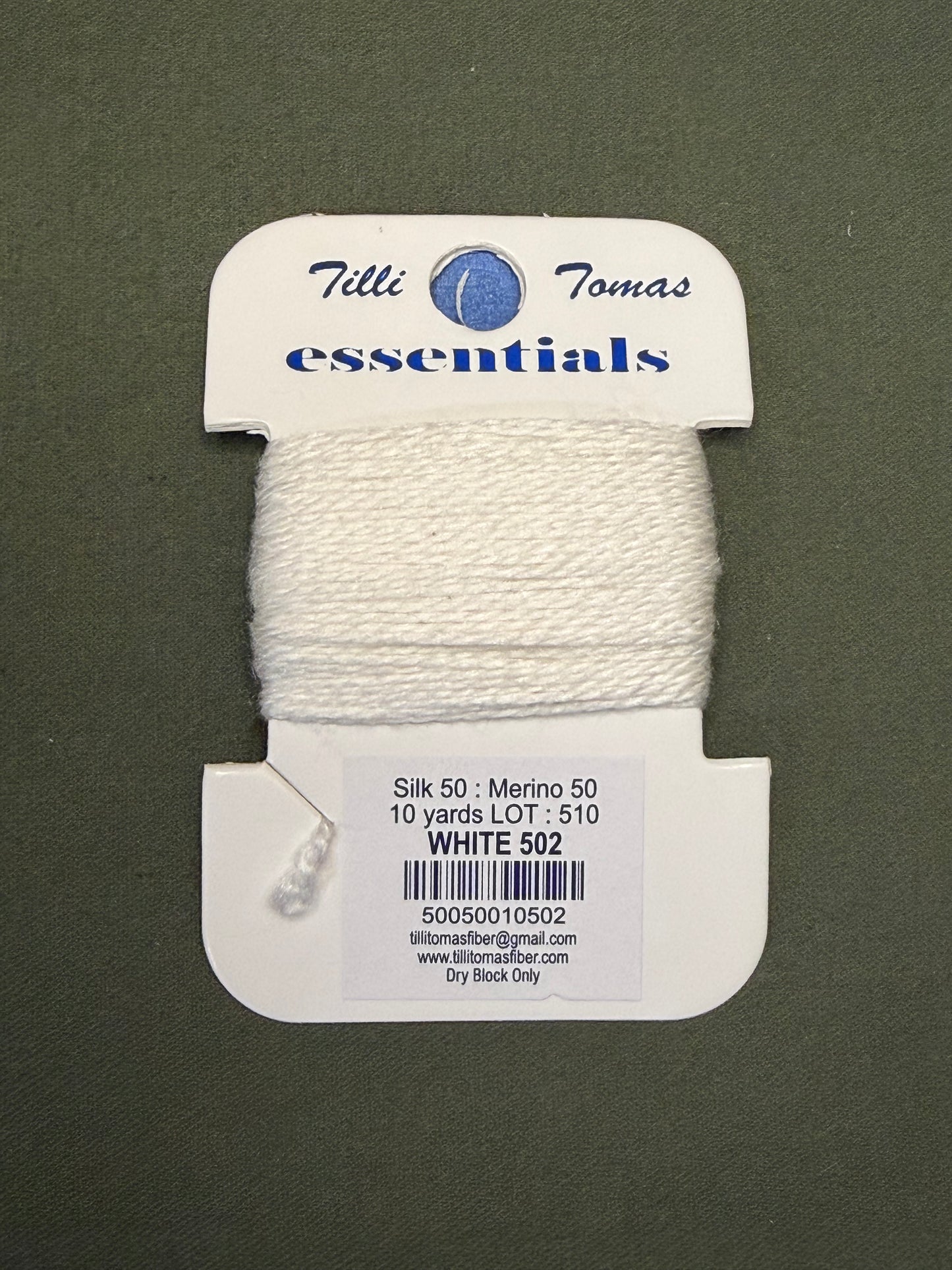 Essentials Card 502 White