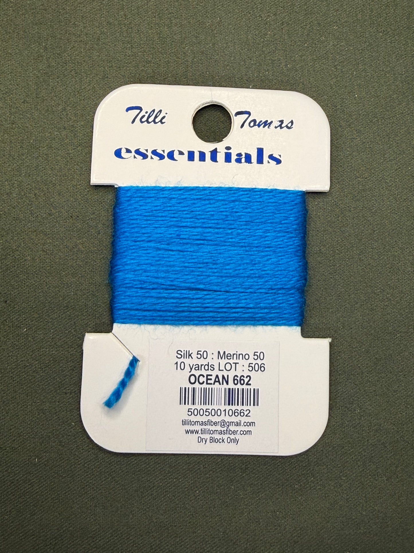 Essentials Card 662 Ocean
