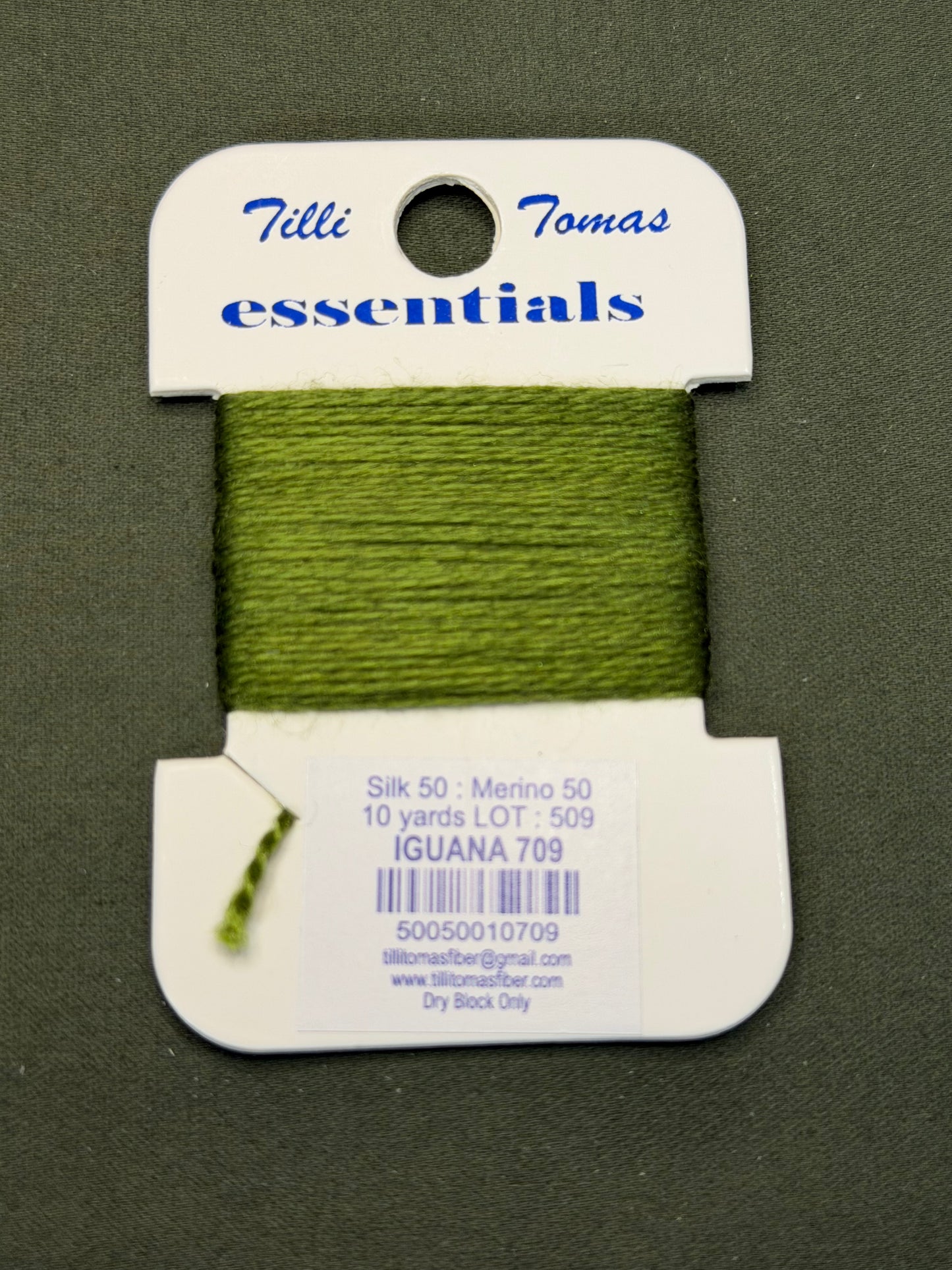 Essentials Card 709 Iguana