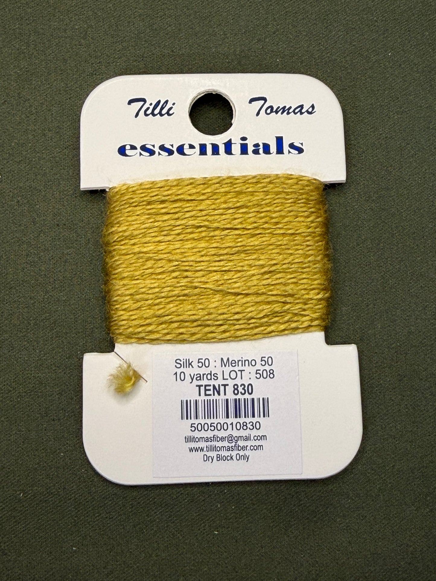 Essentials Card 830