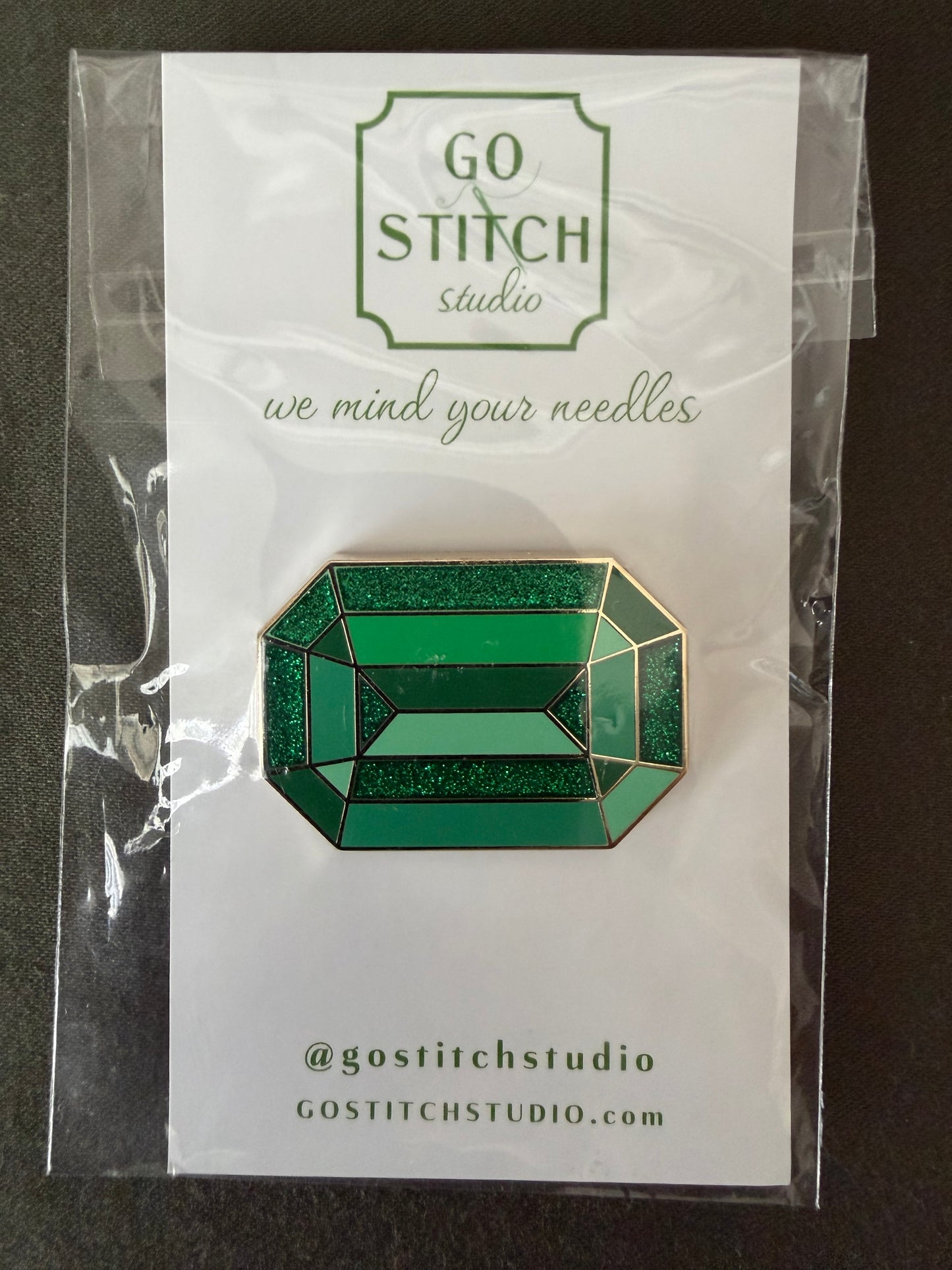 The Dresden Green Diamond Needleminder