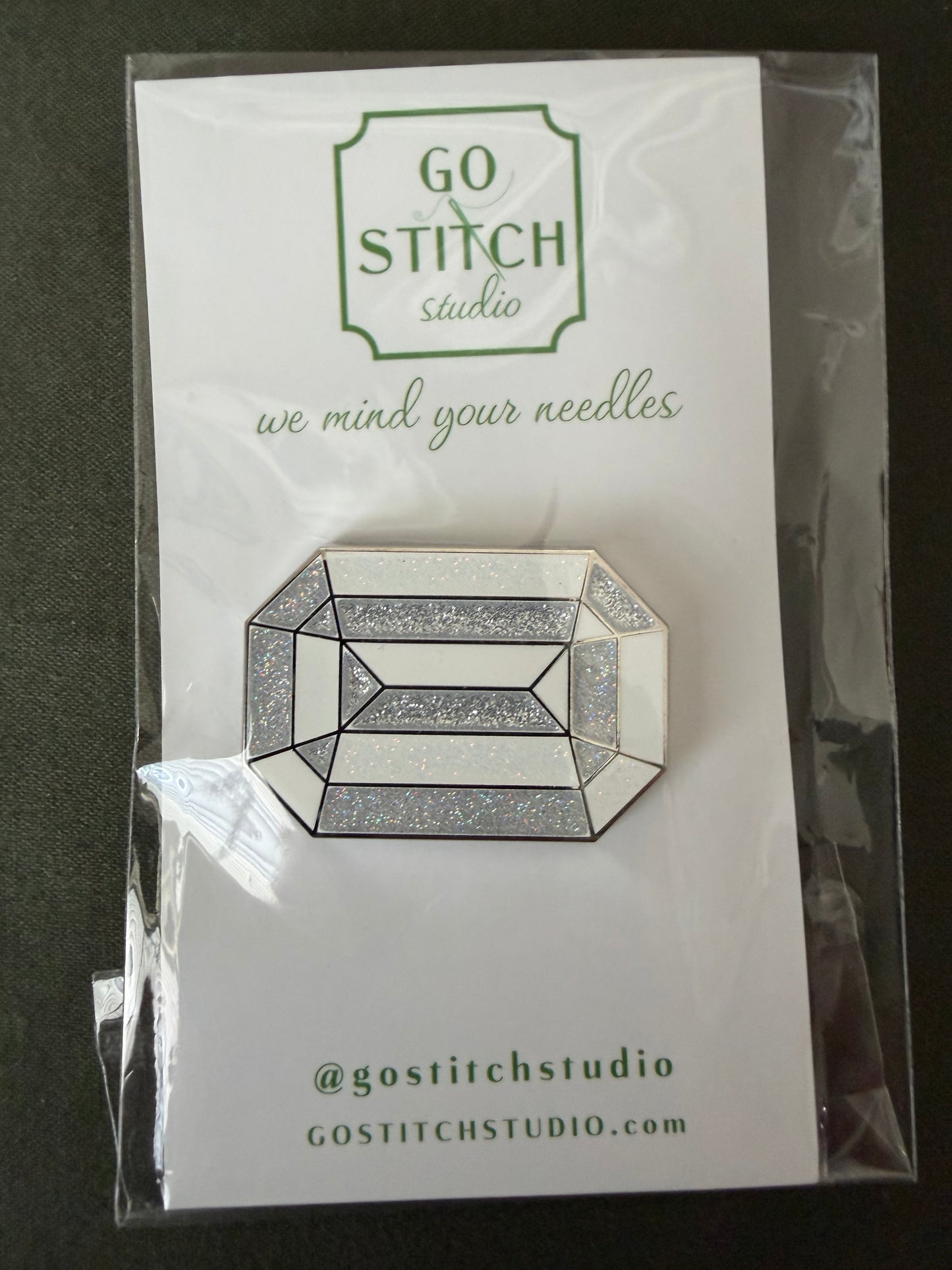 The Crown Jewel White Diamond Needleminder