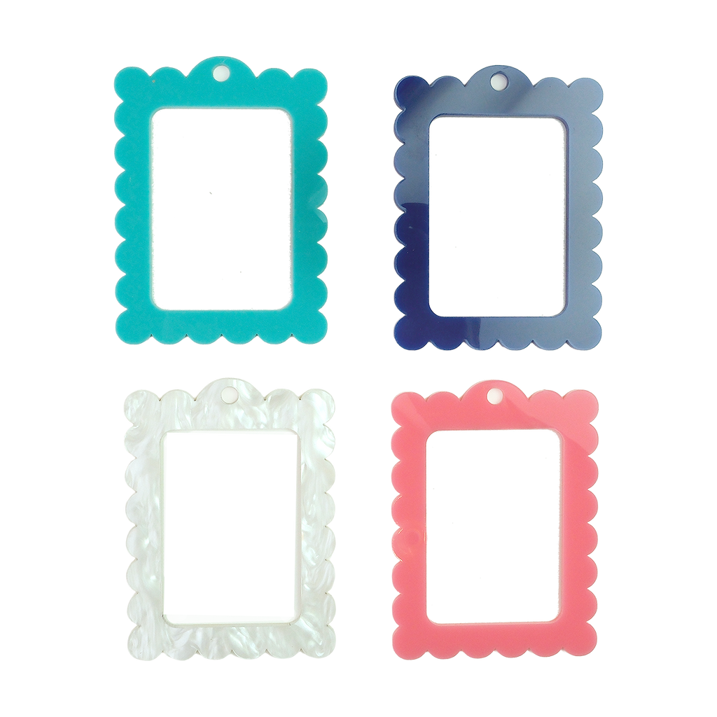 Bag Tag: Large Scallop Rectangle: Pearl White