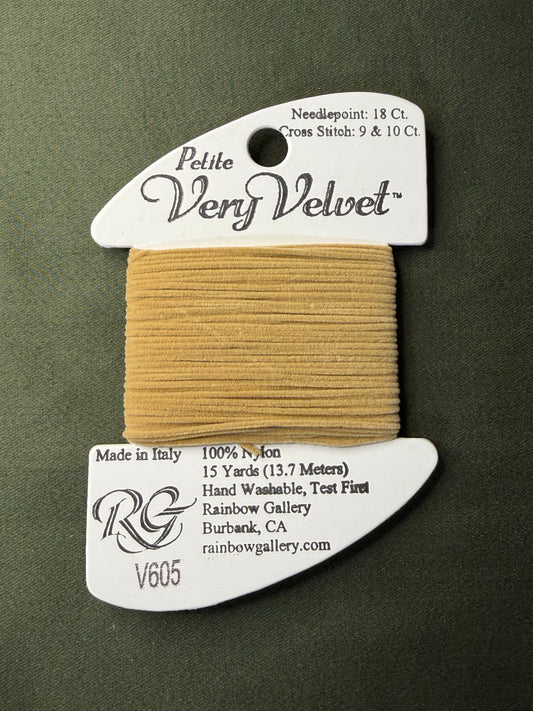 Pet V-Velvet V605-Camel