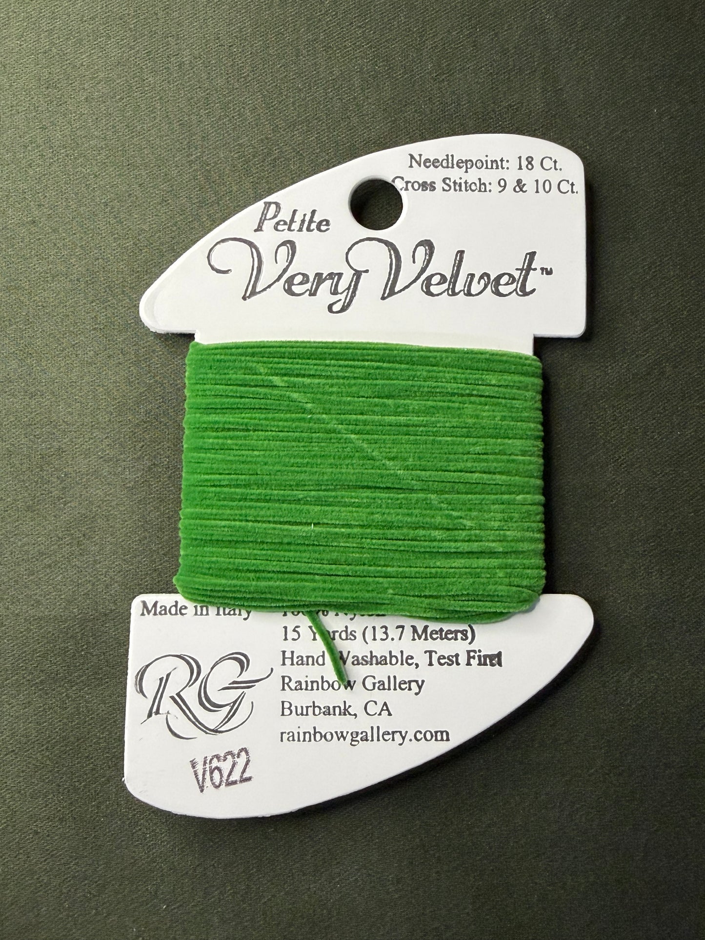 Pet V-Velvet V622-Green