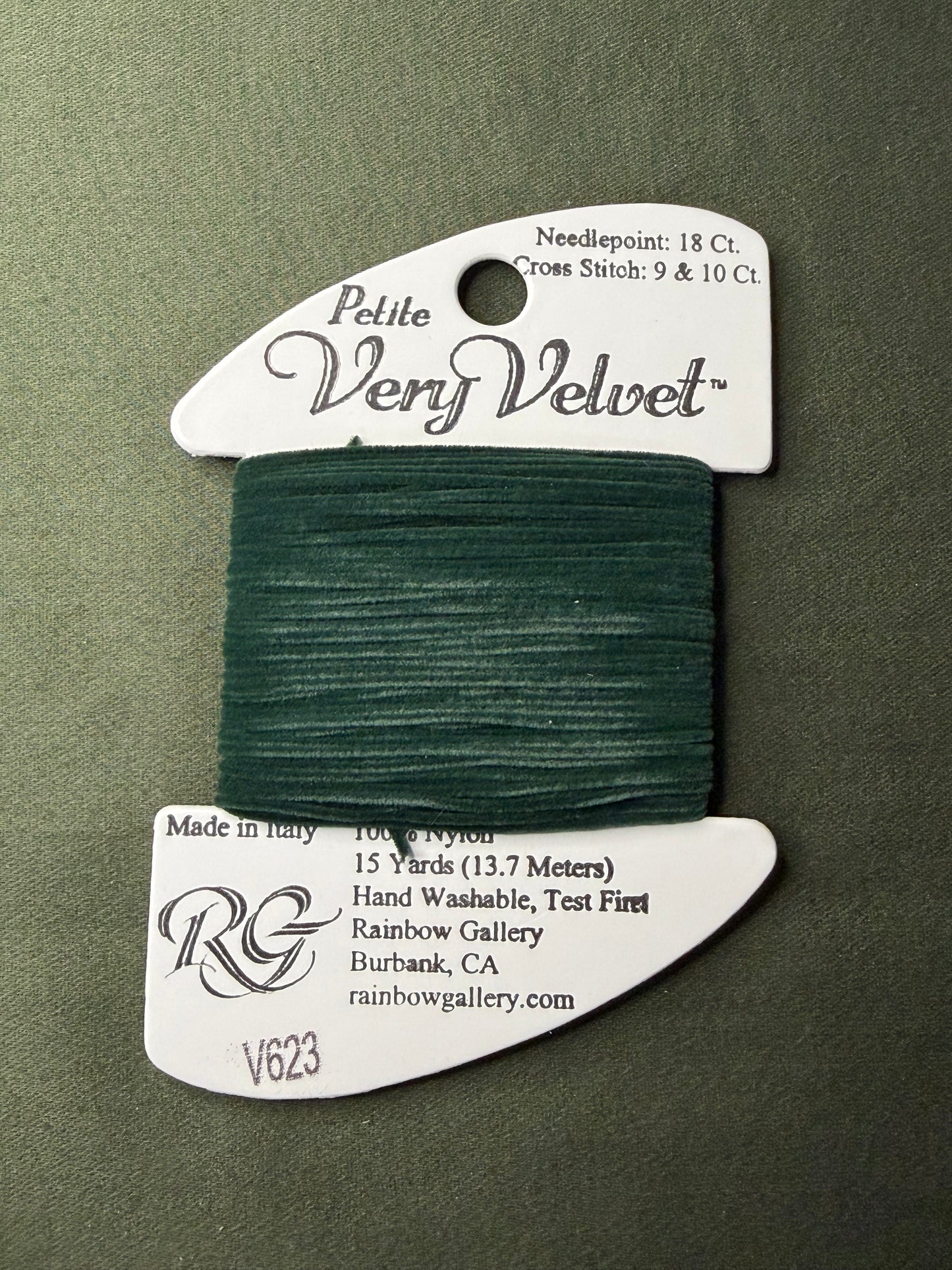 Pet V-Velvet V623-Dark Green