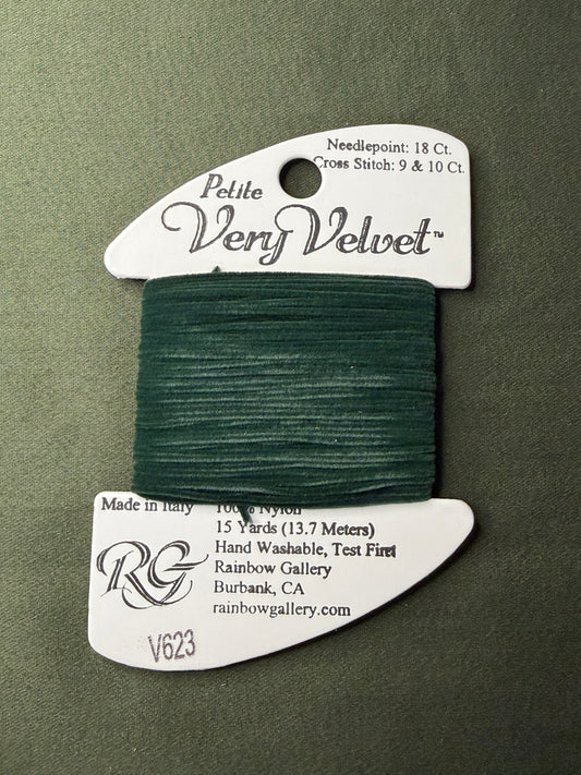 Pet V-Velvet V623-Dark Green