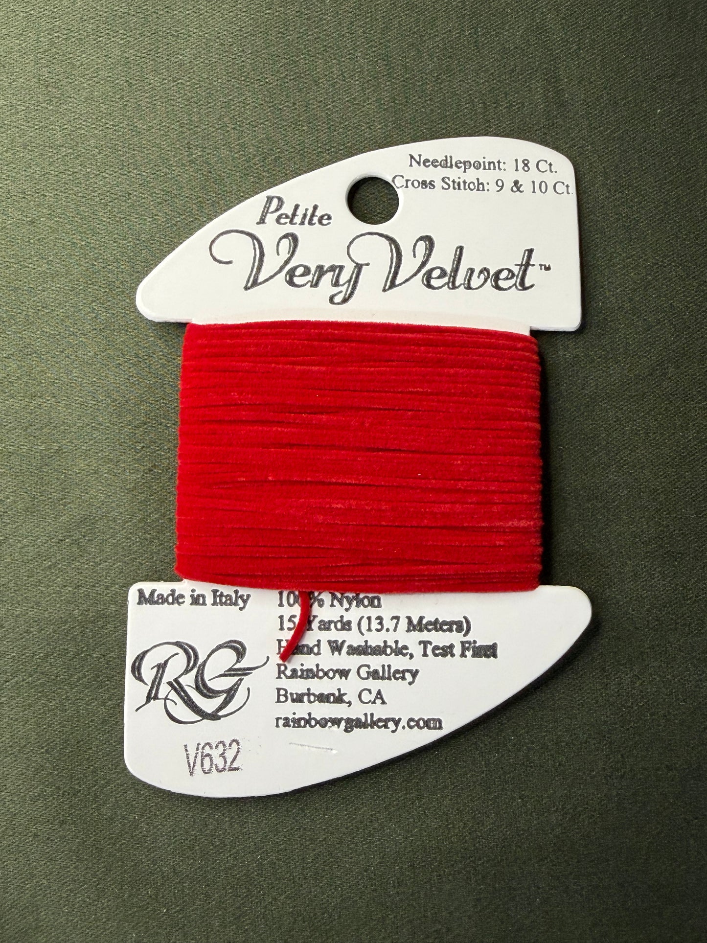 Pet V-Velvet V632-Brite Red