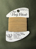 Pet V-Velvet V647-Med Beige