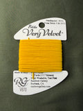 Pet V-Velvet V670-Yellow Gold