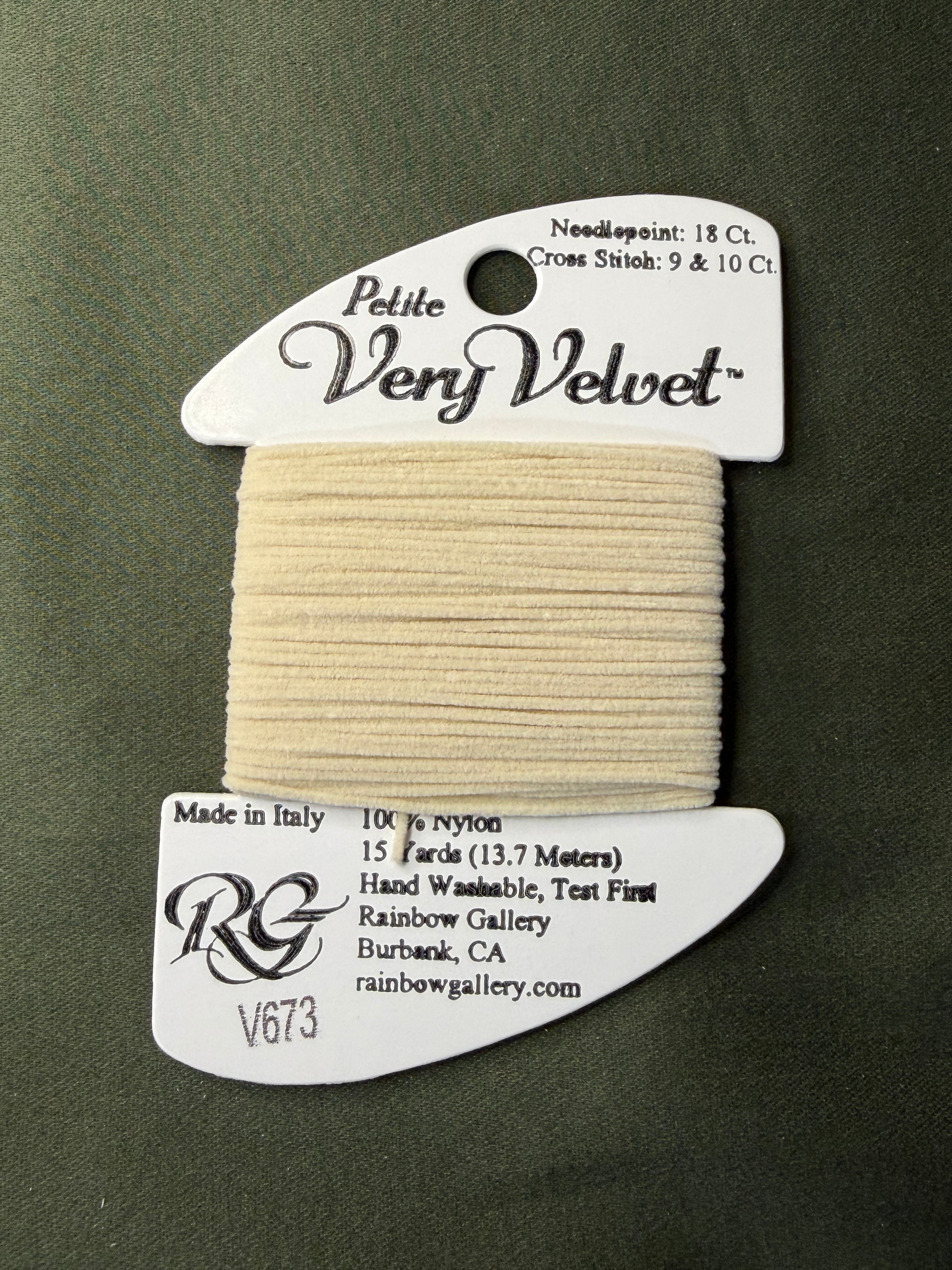 Pet V-Velvet V673-Cream