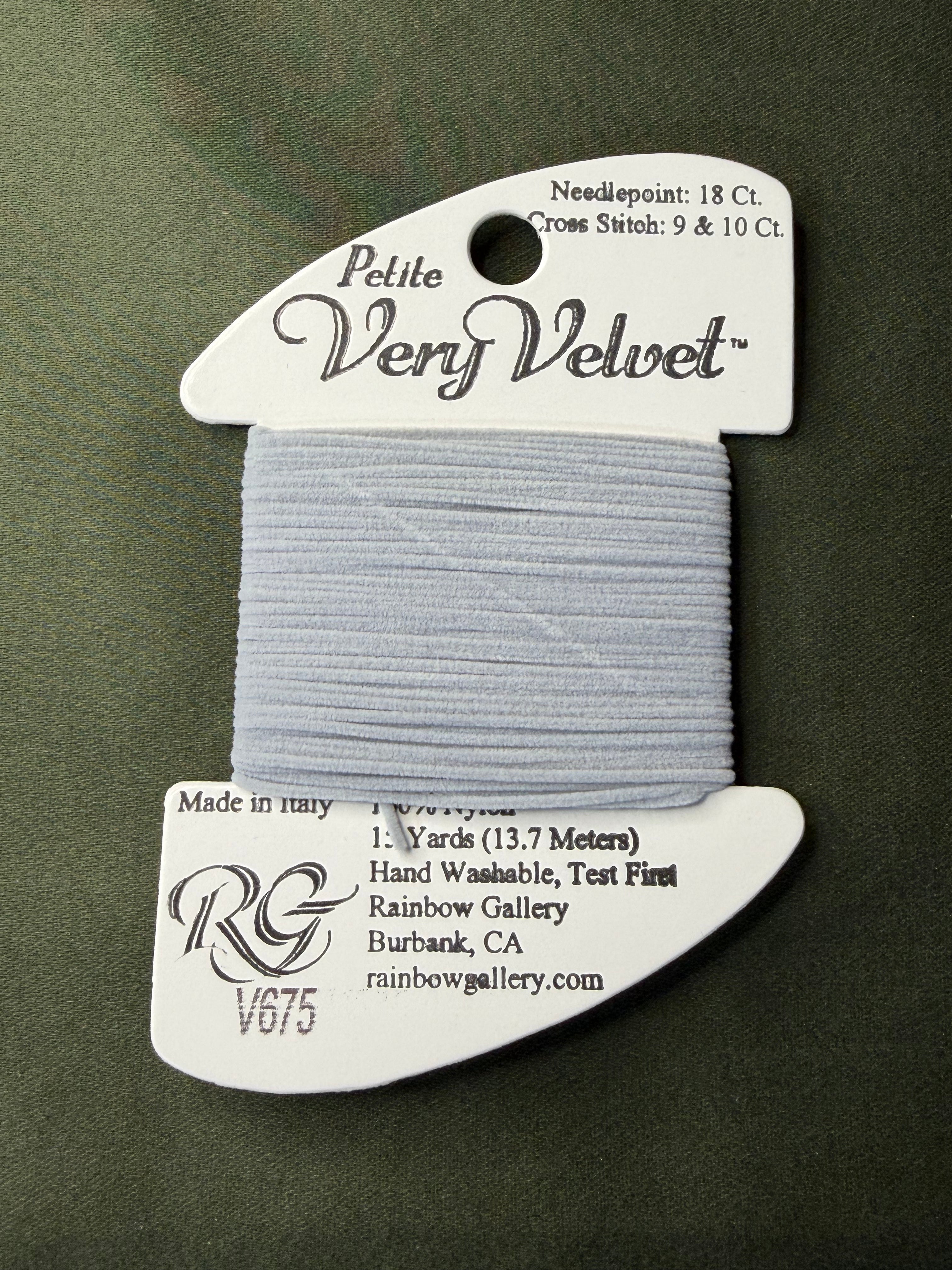 Pet V-Velvet V675-Pearl Gray