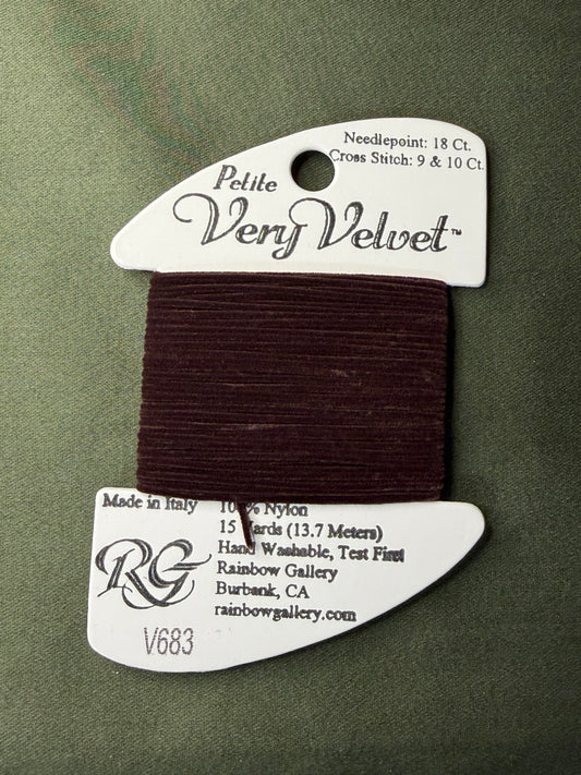 Pet V-Velvet V683-Drk Chocolate