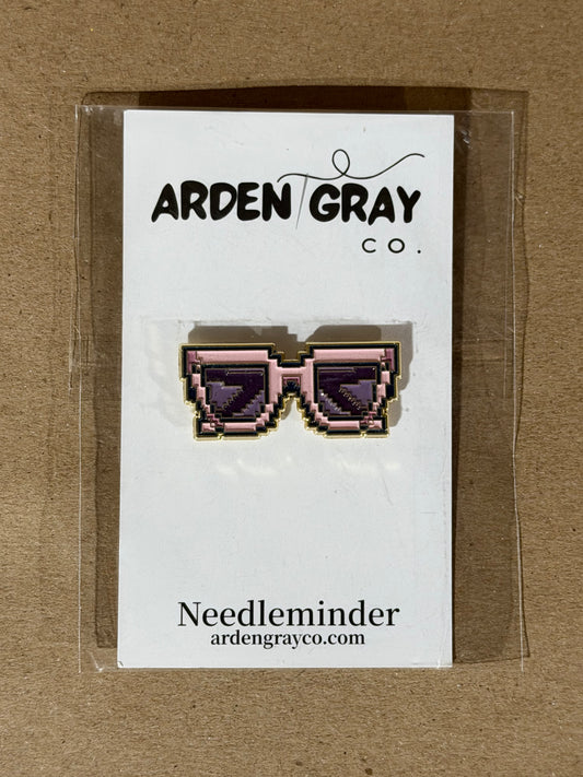 Sunglasses Needleminder