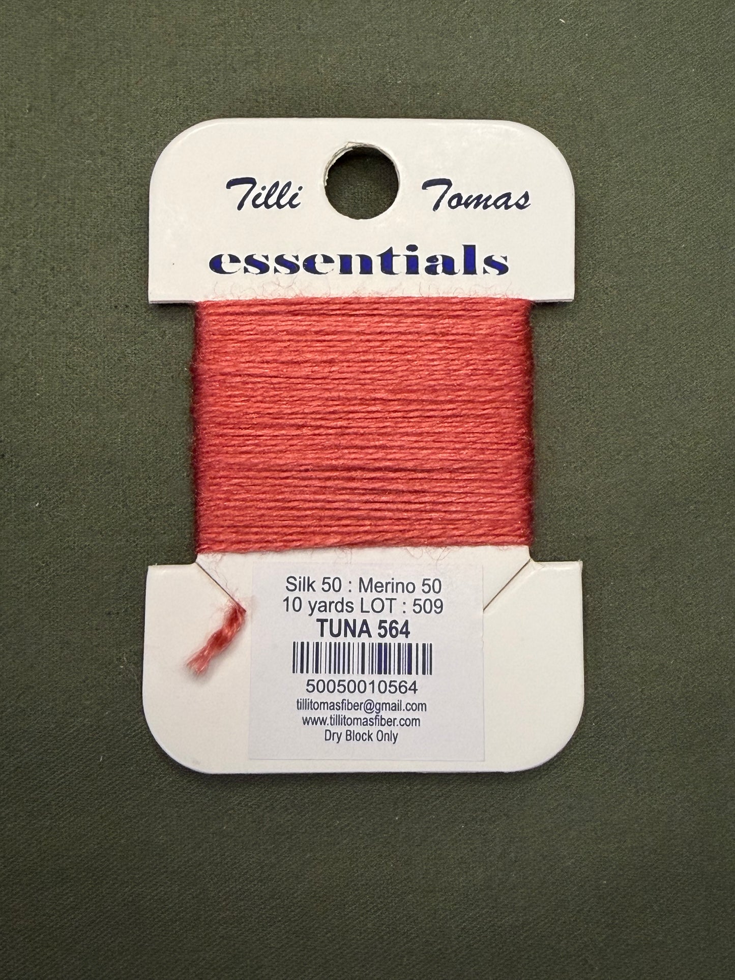Essentials Card 564 Tuna
