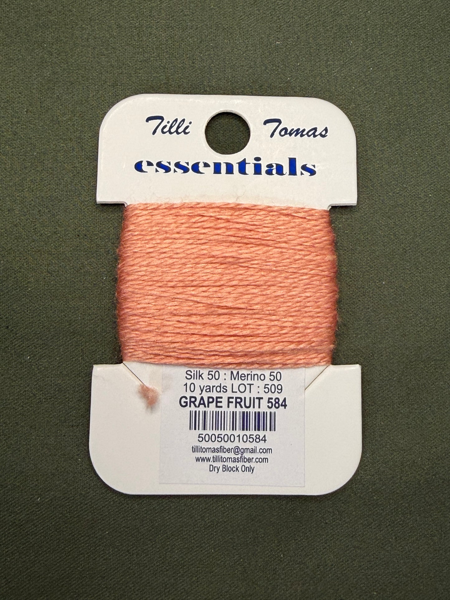 Essentials Card 584 Grape Fruit