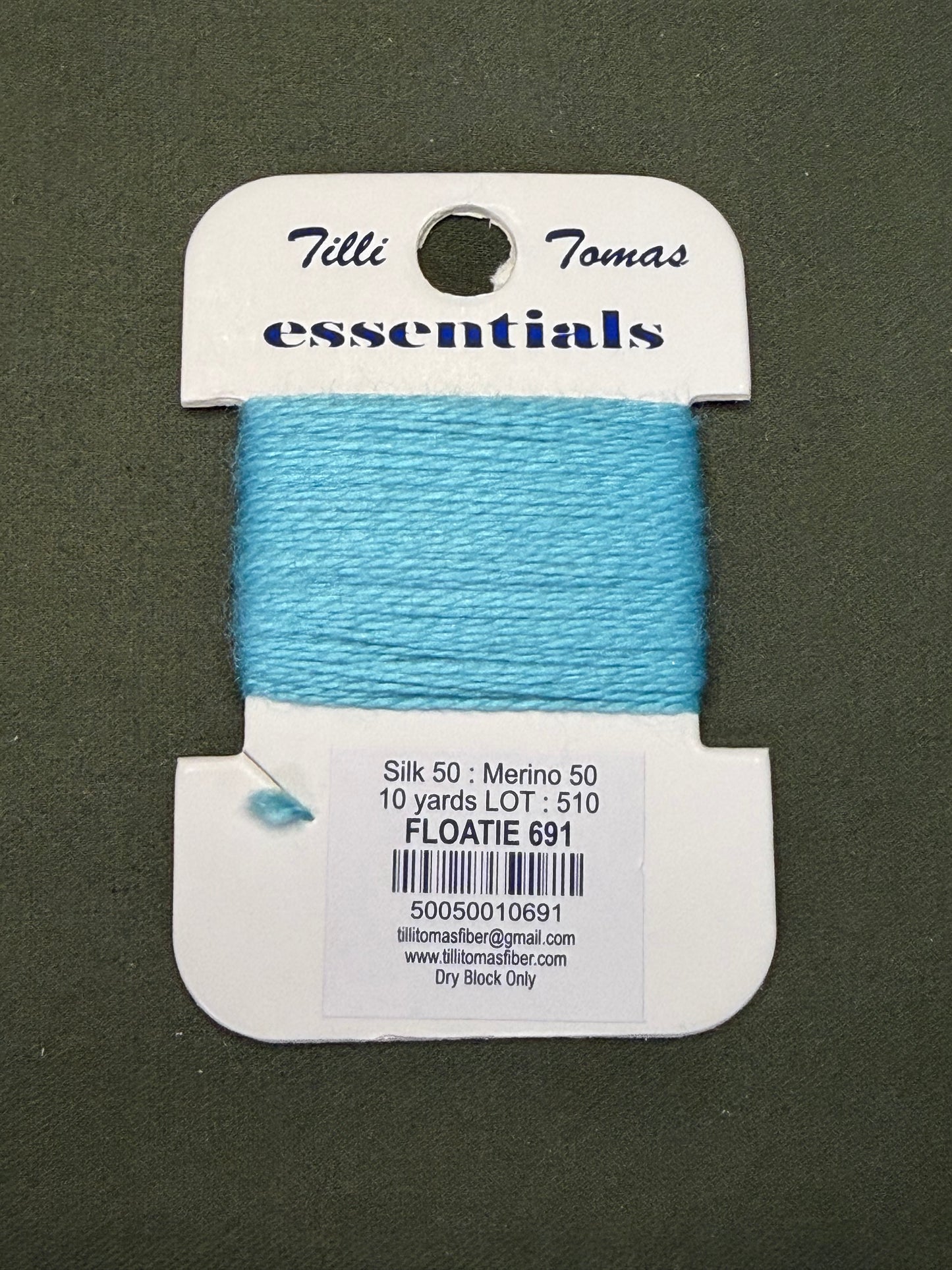 Essentials Card 691 Floatie