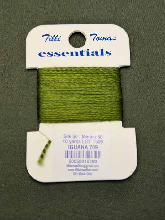Essentials Card 709 Iguana