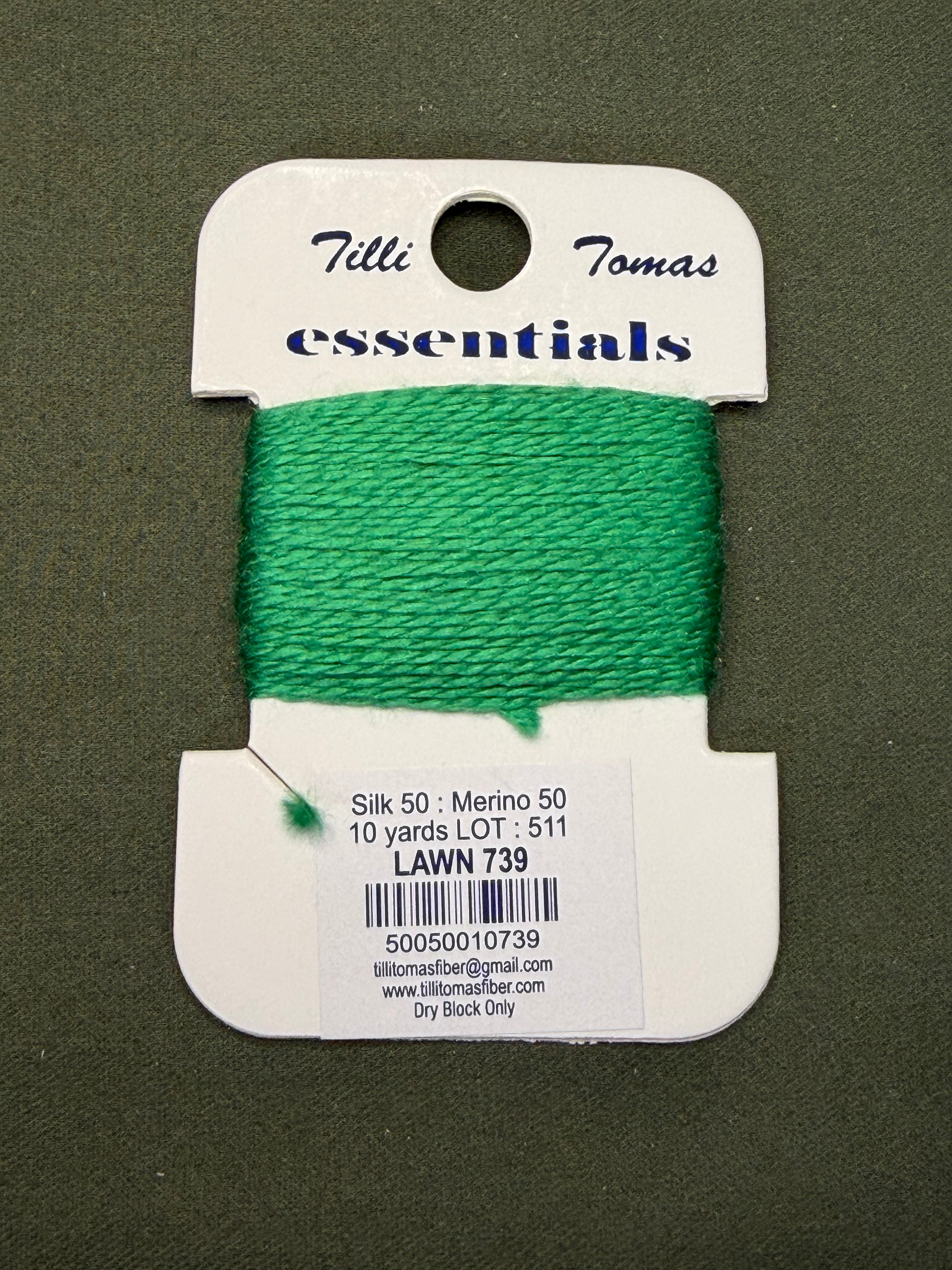 Essentials Card 739 Lawn