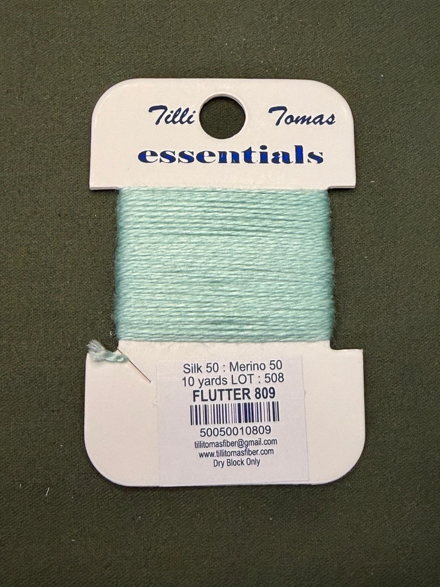 Essentials Card 809 Flutter