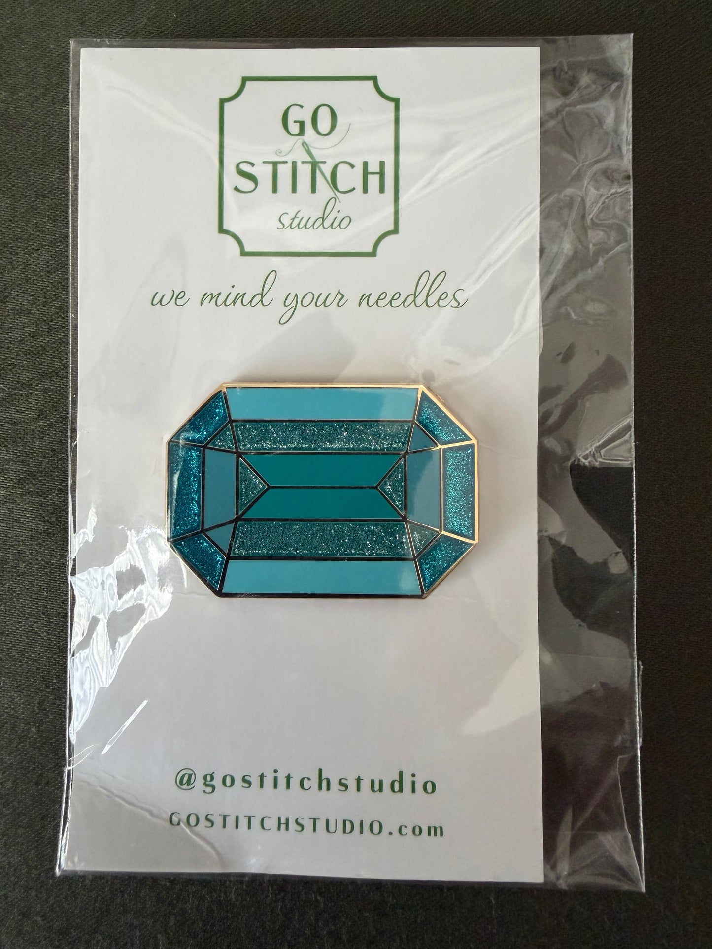 The Roosevelt Inspired Aquamarine Needleminder