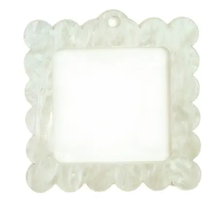 Bag Tag: Small Scallop Square
